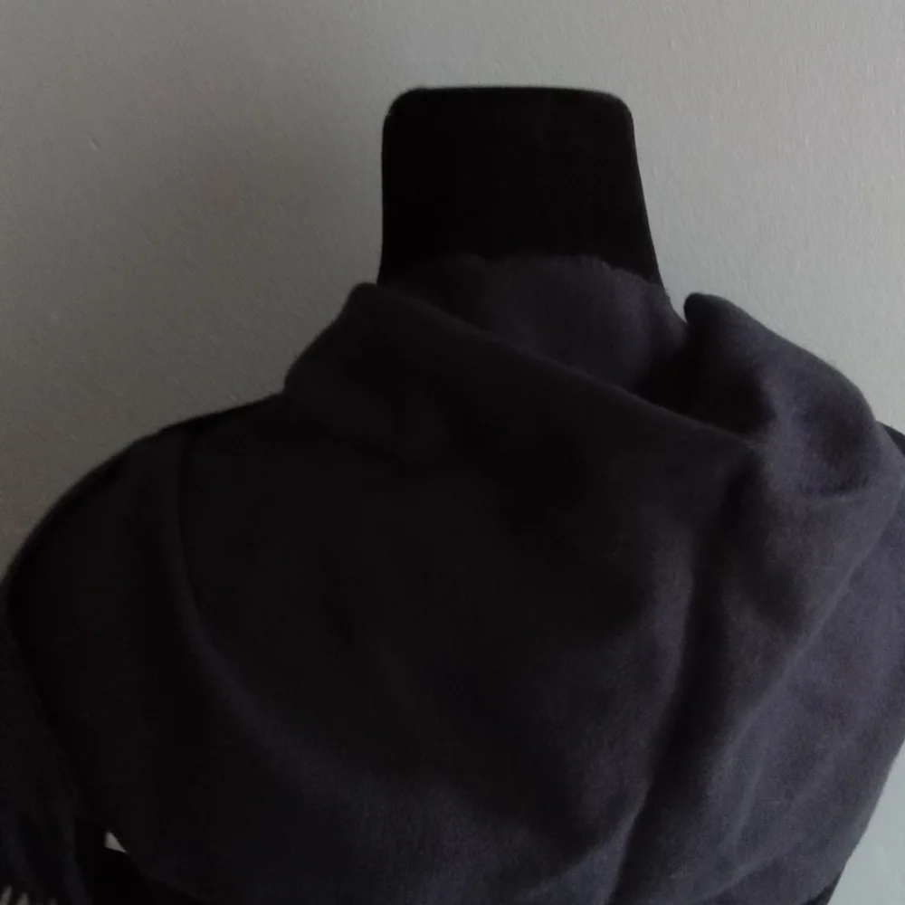 Luxurious 100% Cashmere Scarf‎ Hand Tailored Made in Germany